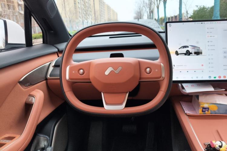 Used ONVO L60 2024 60 kWh Rear-Drive Version