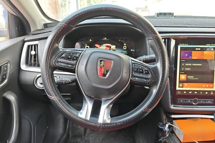 Used Roewe i6 New Energy 2017 45T Hybrid Connect & Smart Enjoyment Edition Steering Wheel