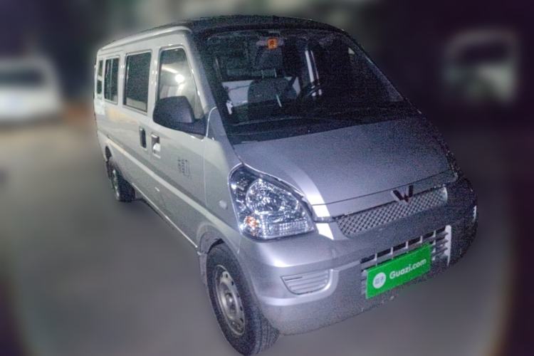 Used Wuling Rongguang 2017 1.5L Extended Basic Version Front Right 45 Deg