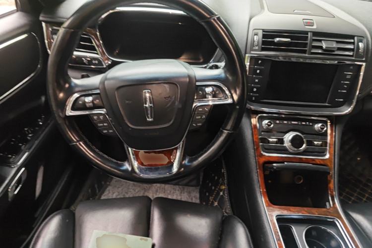 Used Lincoln Continental 2017 2.0T Two-Wheel Drive Deluxe Edition
