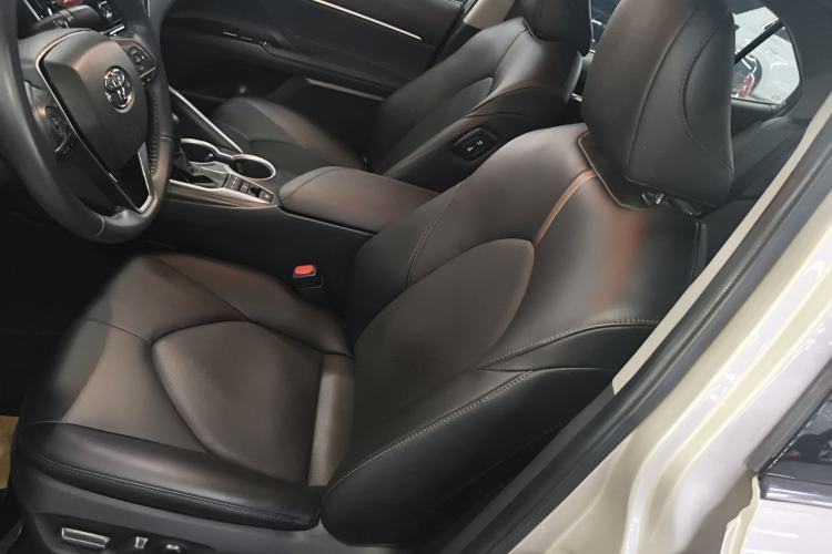 Used Toyota Camry 2021 2.5G Luxury Edition Left Front Seat