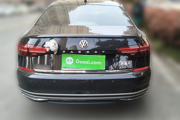 Used Volkswagen Passat 2019 330TSI Luxury Edition China VI Standard