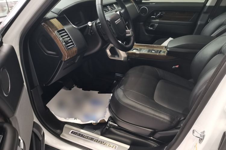 Used Land Rover Range 2018 3.0 SC V6 Vogue Extended-Length Model Driver Seat