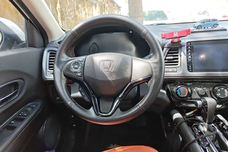 Used Honda Vezel 2020 1.5L CVT Pioneer Edition
