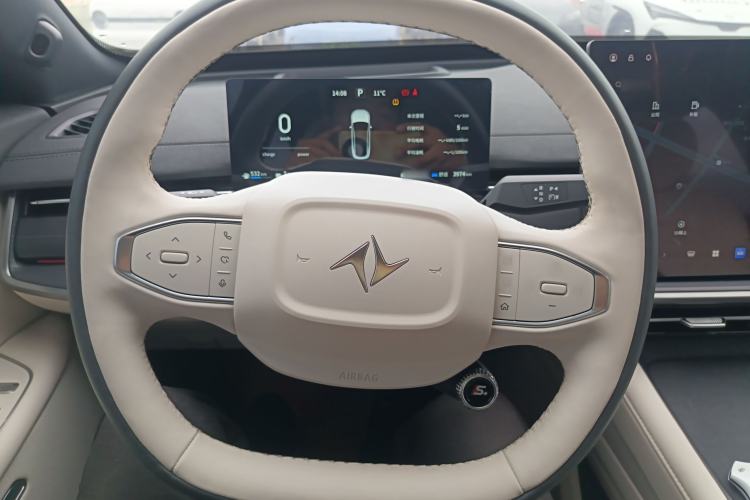 Used Dongfeng eπ eπ007 2025 Model Range-Extended 230 Leading Supreme Edition
