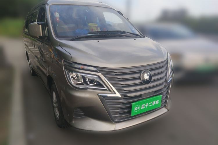 Used FORTHING Lingzhi 2023 M5L 1.6L Base Model 7 Seats Front Right 45 Deg