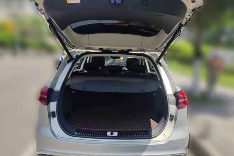 Used Hongqi HS5 2019 2.0T Smart Connect Flagship All-Wheel-Drive Version
