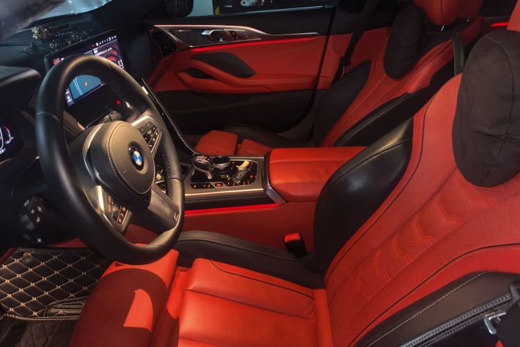 Used BMW 8 Series 2022 840i Four-Door Coupe M Sport Package Left Front Seat