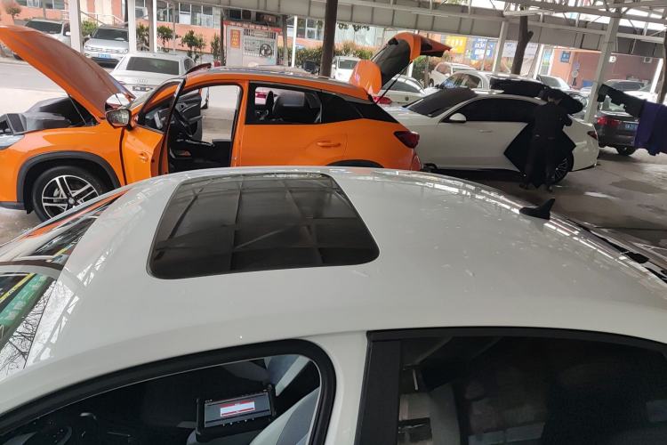 Used Volkswagen Lavida 2023 300TSI DSG Full-Comfort Edition Roof