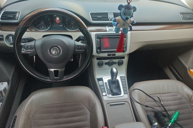 Used Volkswagen Magotan 2015 2.0 TSI Prestige Model
