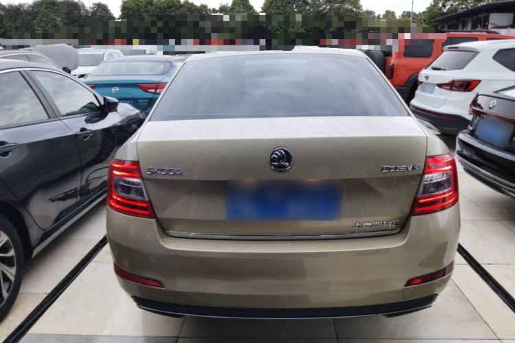 Used Skoda Octavia 2017 1.6L Automatic Smart Drive Edition
