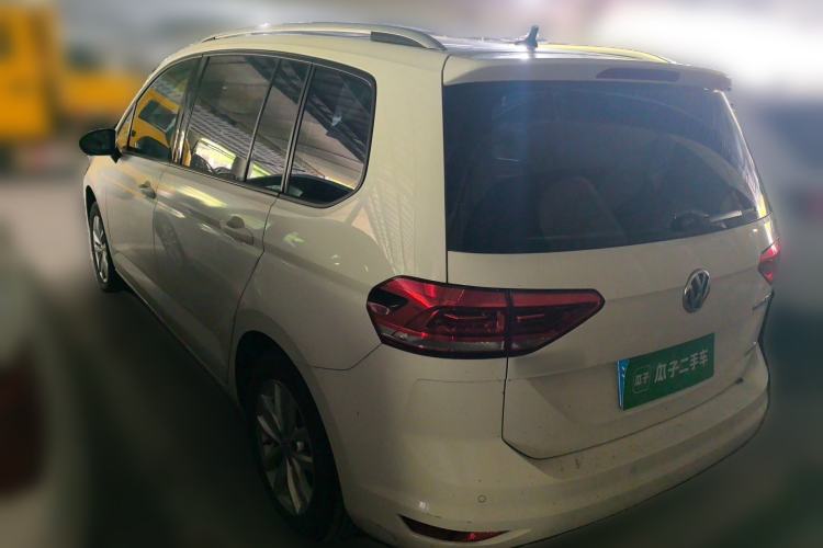 Used Volkswagen Touran 2016 Volkswagen Touran L 280TSI DSG Comfort Edition
