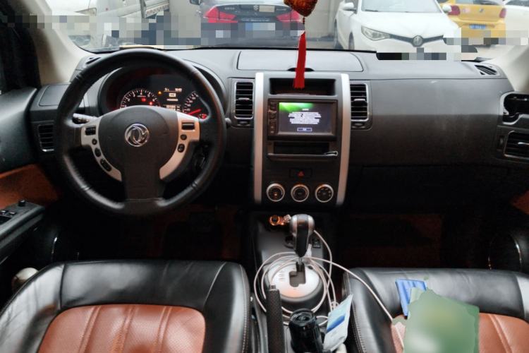 Used Dongfeng Fengdu MX6 2016 2.0L CVT Two-Wheel Drive Dream Edition