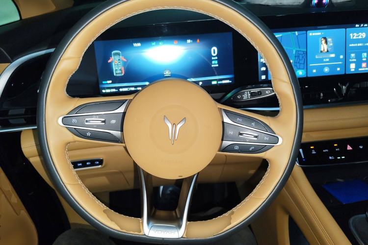 Used VOYAH Dream 2024 PHEV Extended-Range Premium Edition Steering Wheel