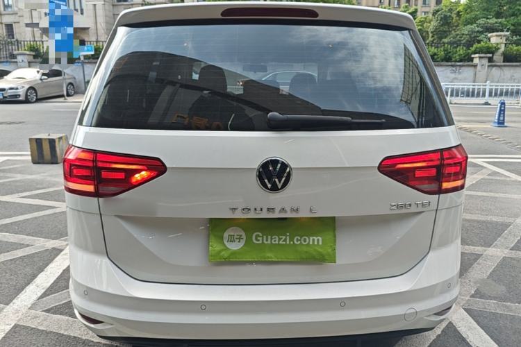 Used Volkswagen Touran 2021 Volkswagen Touran L 280TSI DSG Style Edition 7 Seats
