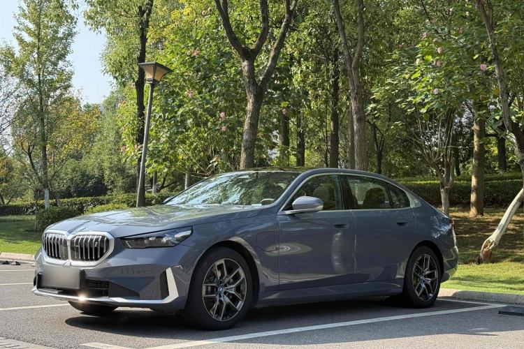 Used BMW i5 2024 eDrive 35L Luxury Package