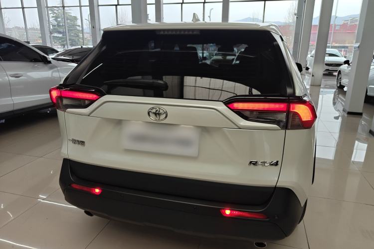 Used Toyota RAV4 2023 2.0L CVT Two-Wheel Drive Urban Edition Exterior 4