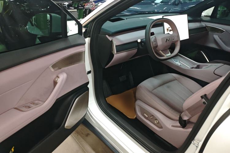 Used ONVO L60 2024 60 kWh Rear-Drive Version Driver Seat