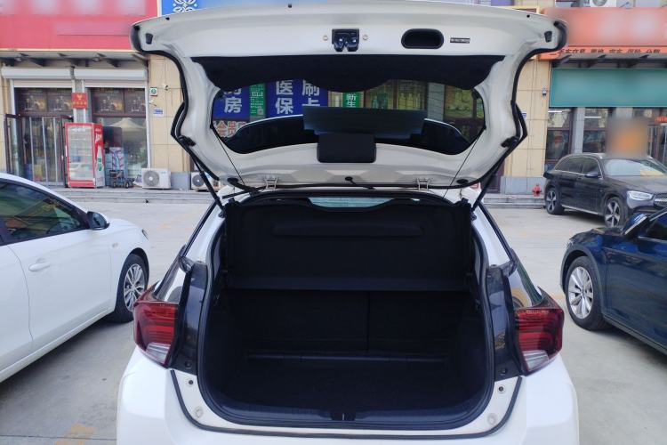 Used Toyota YARiS L Zhi Xuan 2021 X-Trail X 1.5L CVT Prestige Edition
