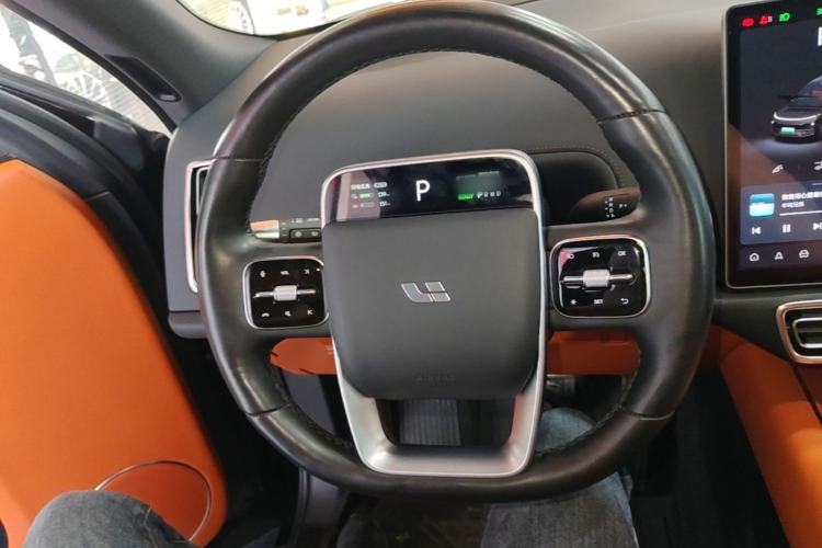 Used Li Auto L8 2023 Max model
