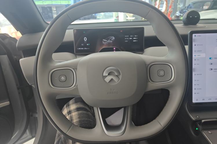 Used Nio ET5T 2024 75kWh Touring Steering Wheel