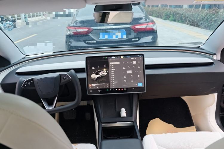 Used Tesla Model 3 2023 Rear-Wheel-Drive Version
