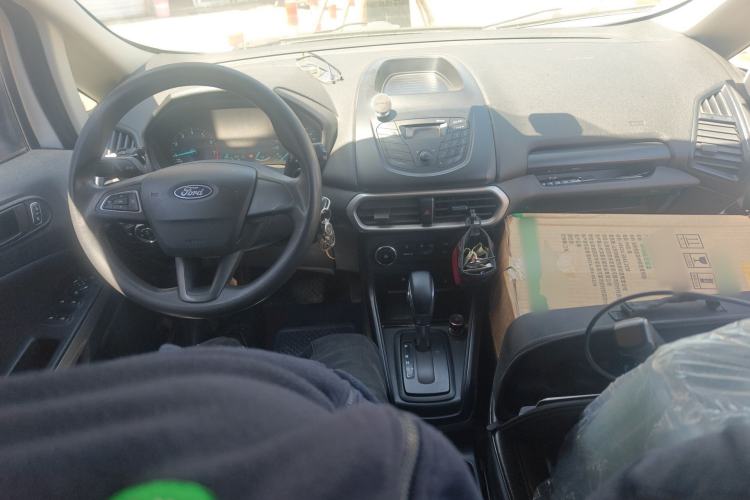 Used Ford EcoSport 2018 1.5L Automatic Elite Edition Center Console