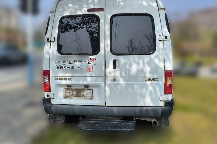 Used JMC Transit 2019 2.8T Commercial Version Long Wheelbase Mid-Roof 6-Seater Rear Single Tire China VI Emission Standard – JX493
