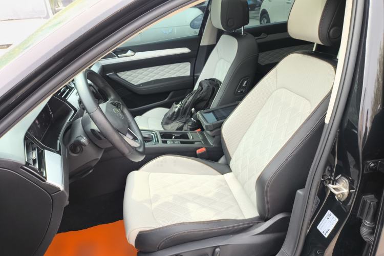 Used Volkswagen Magotan 2023 2 Million Units Commemorative Edition 330TSI DSG Luxury Version
