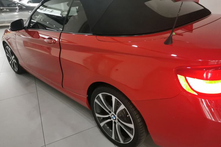 Used BMW 2 Series (Import) 2019 225i Convertible Coupe Sports Design Package
