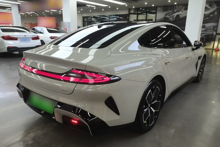 Used Xiaomi Auto SU7 2024 Rear-Drive Ultra-Long Range Advanced Pro-Level Intelligent Driving Version

