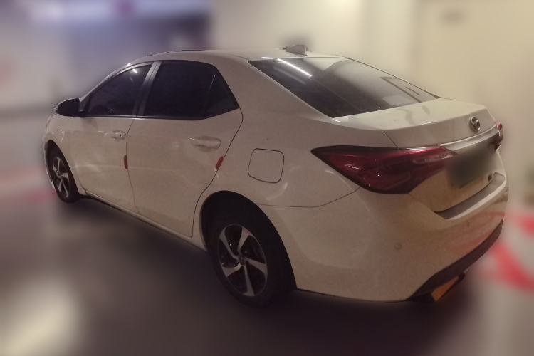 Used Toyota Levin 2017 Revised Dual-Engine 1.8H GS E-CVT Elite Sunroof Version China V Standard