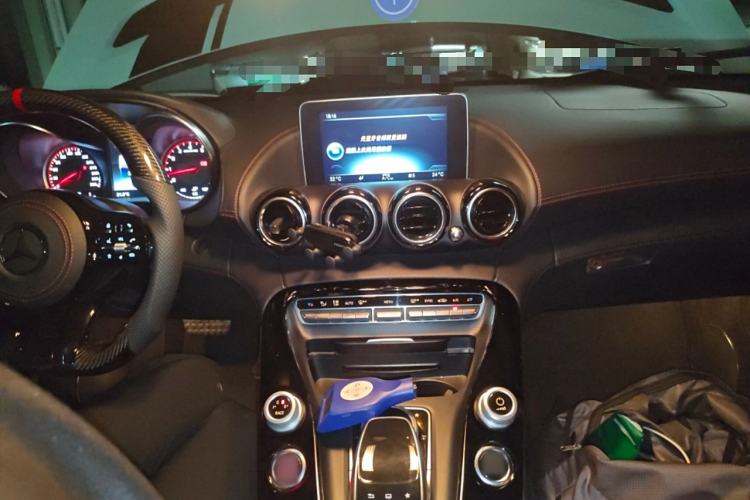 Used Mercedes-Benz AMG GT 2015 AMG GT S Center Console