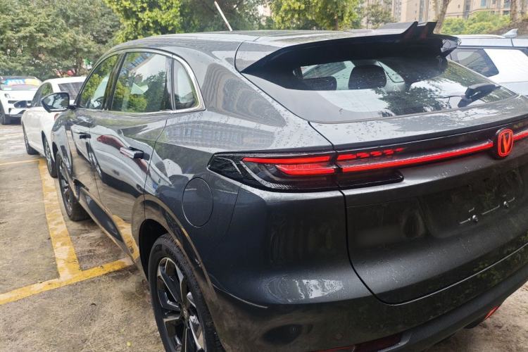 Used Changan UNI-K iDD 2023 Zhidian iDD 1.5T 135km Smart & Fun Model
