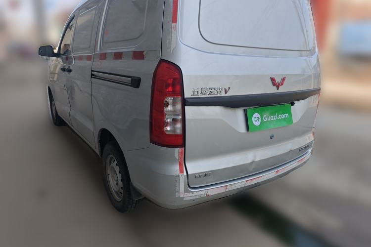 Used Wuling Hongguang V 2022 1.5L Jingqu Edition Enclosed-Window Vehicle with Hydraulic Power Steering LAR Rear Left 45 Deg