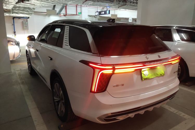 Used Hongqi E-HS9 2022 660 km Range Flagway Edition Six Seats Exterior 2