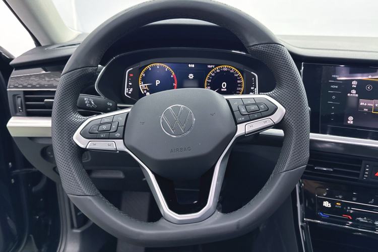 Used Volkswagen Passat 2022 330TSI Starry Elite Edition Interior 3