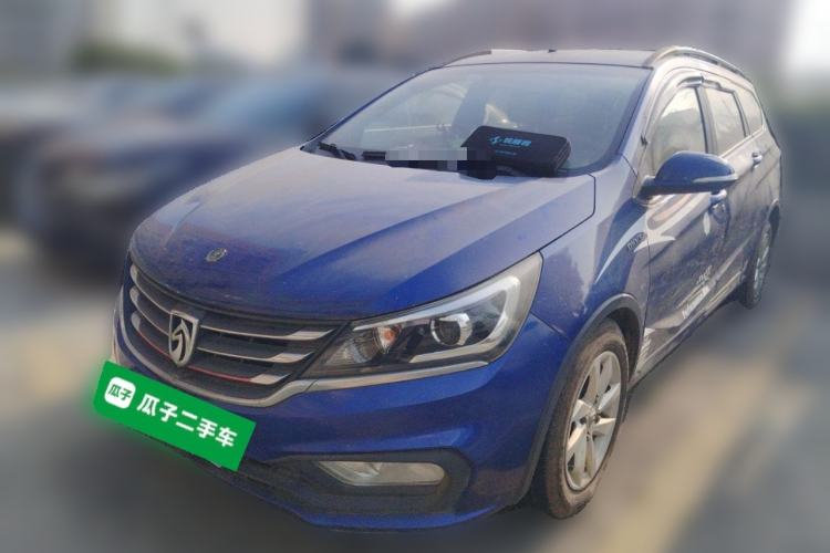 Used Baojun 310W 2017 1.5L Manual Fashion Model China V