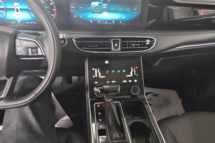 Used JETOUR X90 2020 1.5T DCT Shadow Wisdom Edition 7 Seats Interior 2