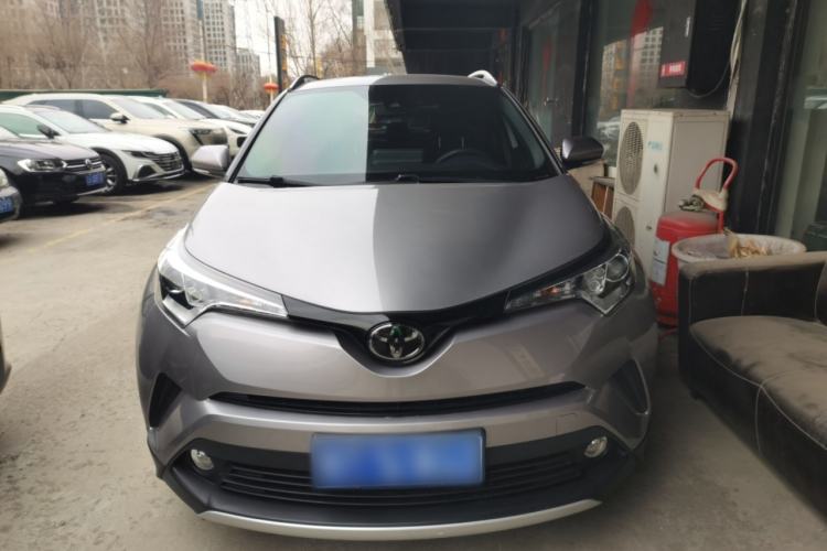 Used Toyota IZOA 2018 2.0L Yichi Version China VI Standard