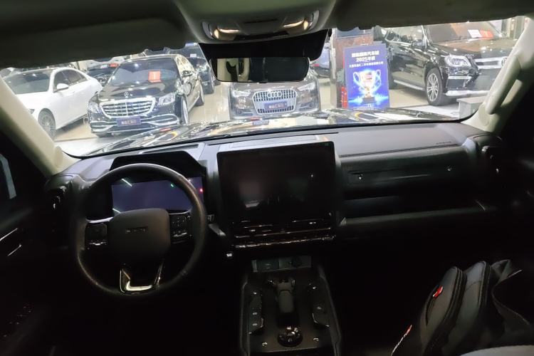 Used Haval Raptor New Energy 2024 Hi4 102 Pro Center Console