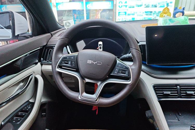 Used BYD Song PLUS New Energy 2025 DM-i 112KM Prestige Model Steering Wheel