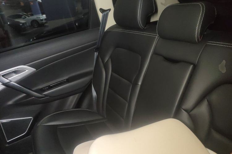 Used Geely Auto Emgrand X7 Sport 2016 1.8TD Automatic ZhiShang Model Left Rear Seat