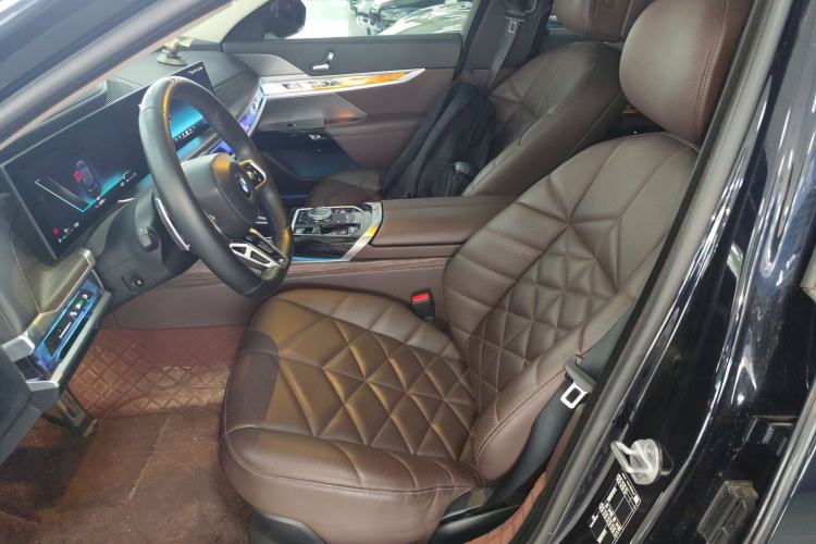 Used BMW 7 Series 2023 735Li M Sport Package
