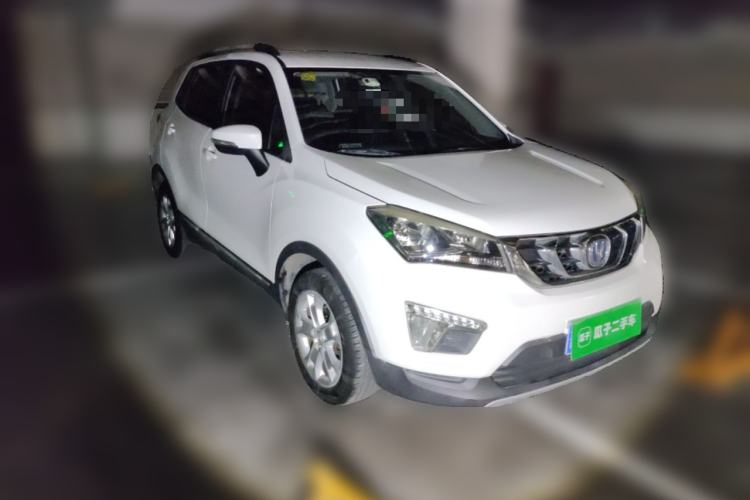 Used CHANGAN CS15 2016 1.5L Automatic Fashion Edition Front Right 45 Deg