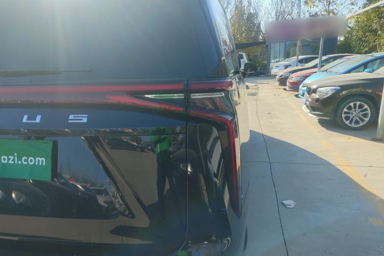 Used SAIC MAXUS G90 2022 2.0T Galaxy Seven-Seater Version
