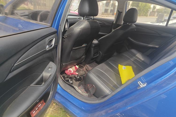 Used Roewe i5 2020 1.5L Automatic 4G Connect Luxury Flagship Edition