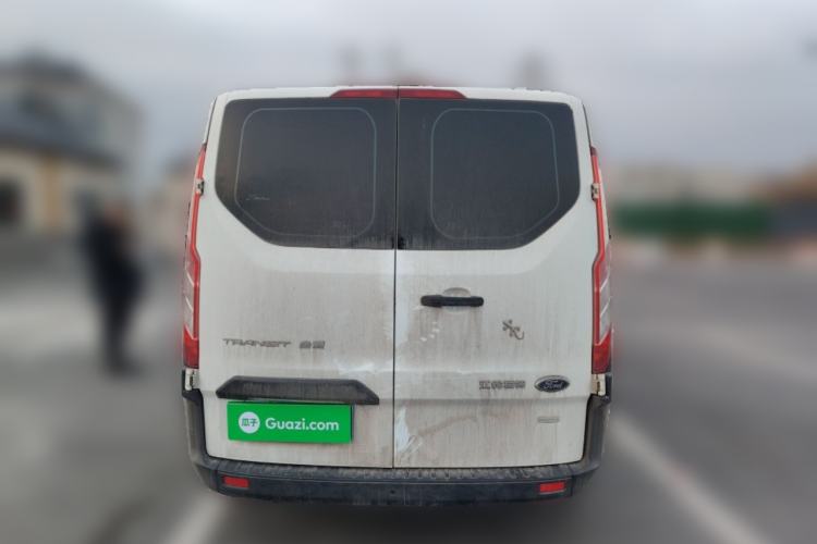 Used Ford Transit 2020 2.0T Gasoline Automatic Multi-Function Commercial Vehicle Mid-axle Low-roof Design with Dual Rear Doors Meeting China VI Emission Standards