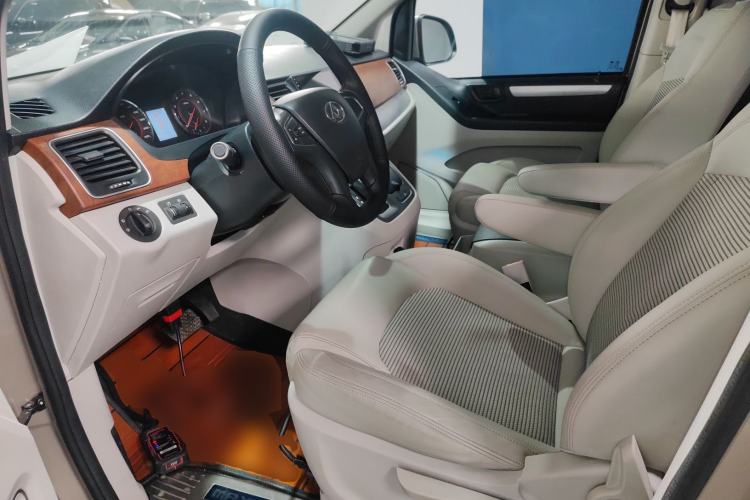 Used SAIC MAXUS G10 2016 2.0T Automatic Elite Edition