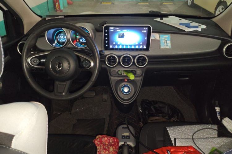 Used ORA Black Cat 2019 351 km Family Edition Center Console